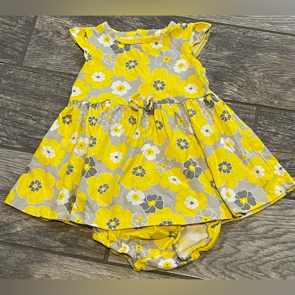 Girls’ Dress and Bloomers Set - Size 12m